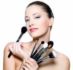 赤岗月嫂与育儿嫂 广州爱帮网为您带来的专业生活美容与护理服务